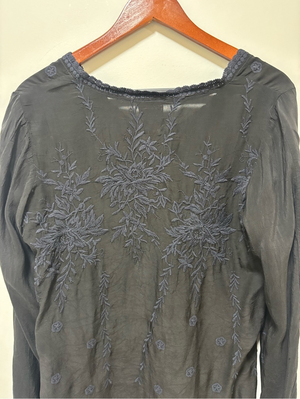 Johnny Was Embroidered Tunic Top Black Floral S - Picture 7 of 8